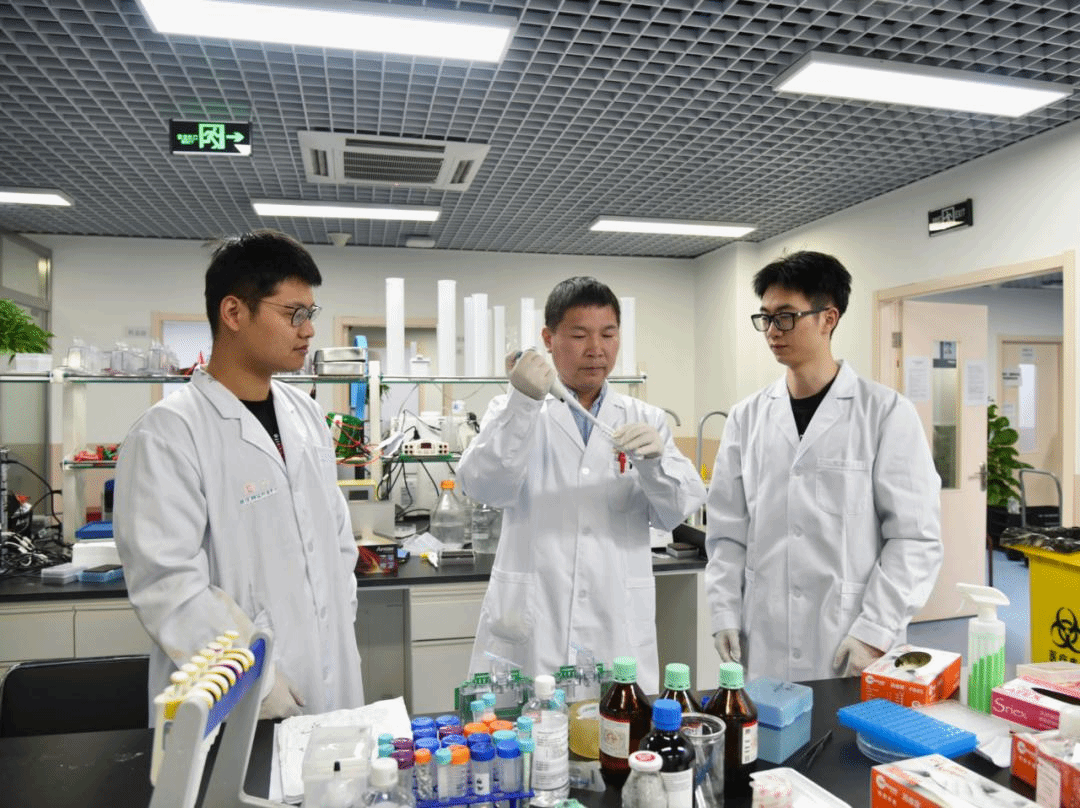 生命与环境科学科学院程勇：科技报国担使命丨建功立业新时代