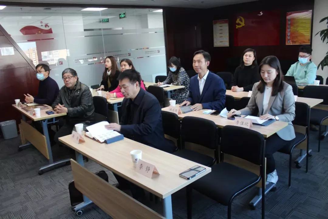 我校法学院与中伦文德律师事务所举办中伦文德奖学金设立暨教育实践基地挂牌仪式