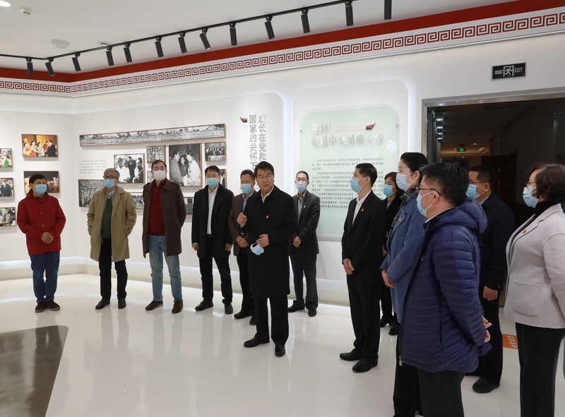 重温伟大历程 传承红色基因 汲取前进力量 ag真人试玩举办党史学习教育读书研讨班