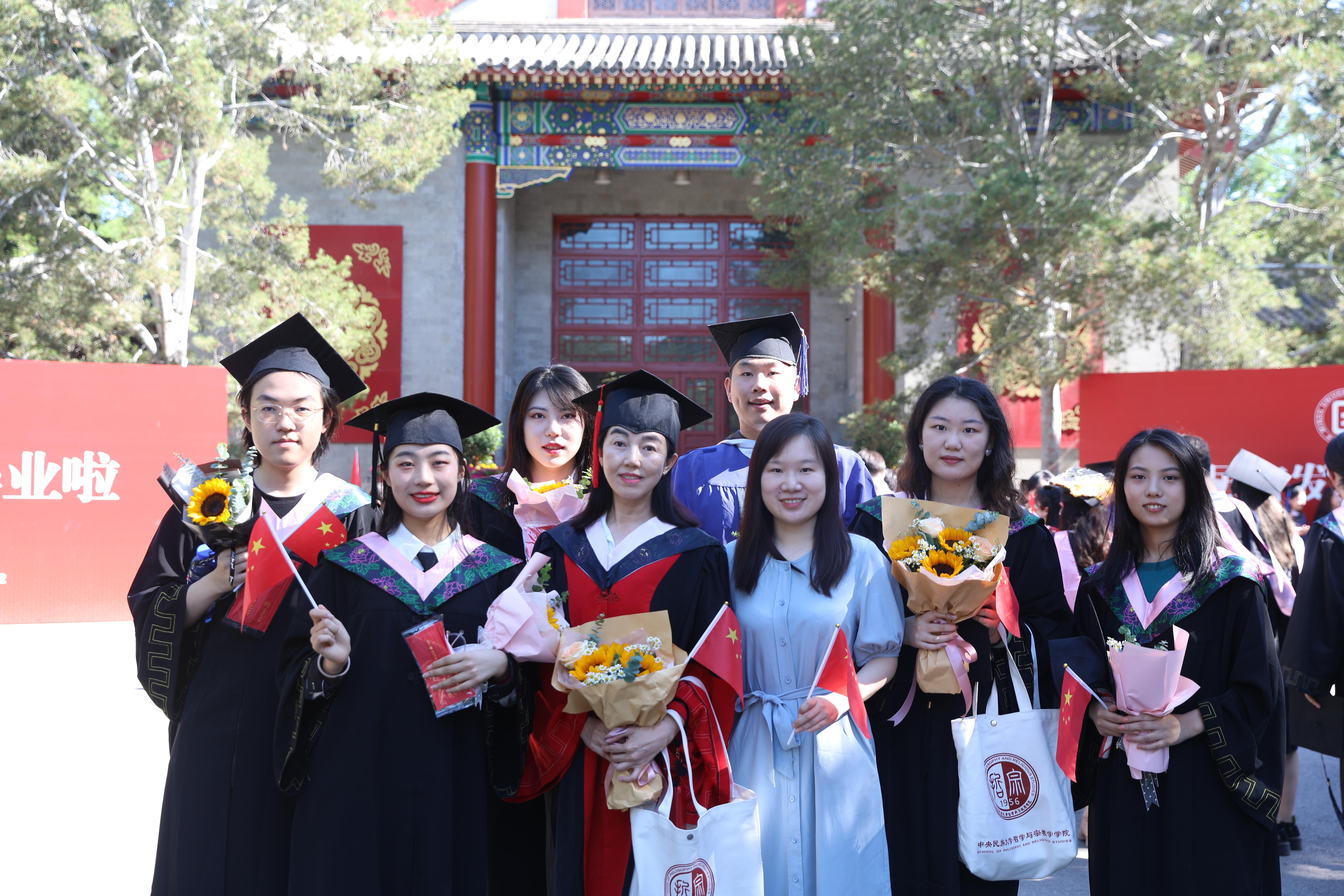 【图集】现场直击！ag视讯2022年毕业典礼暨学位授予仪式