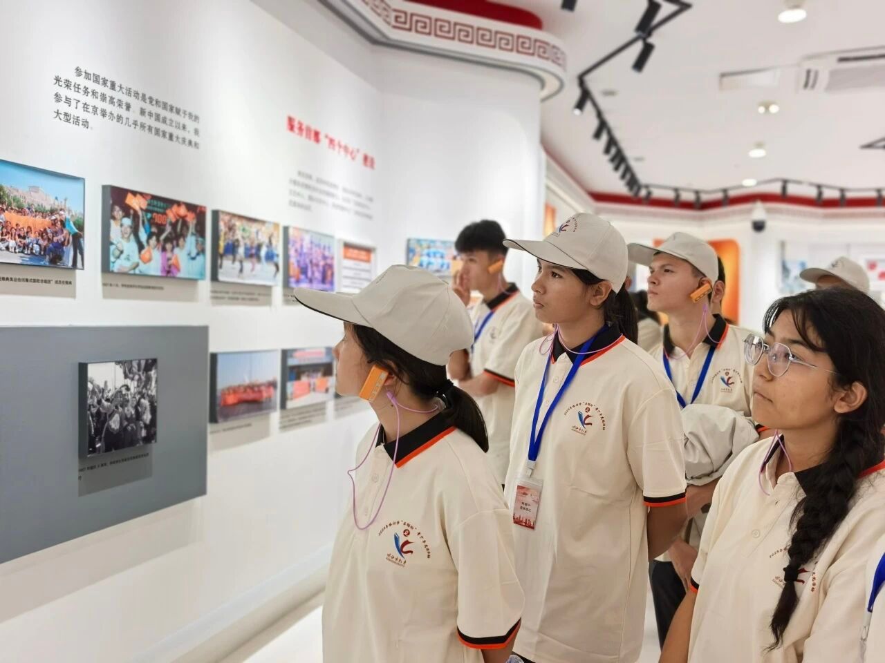 6个研学团近千名师生走进ag真人试玩