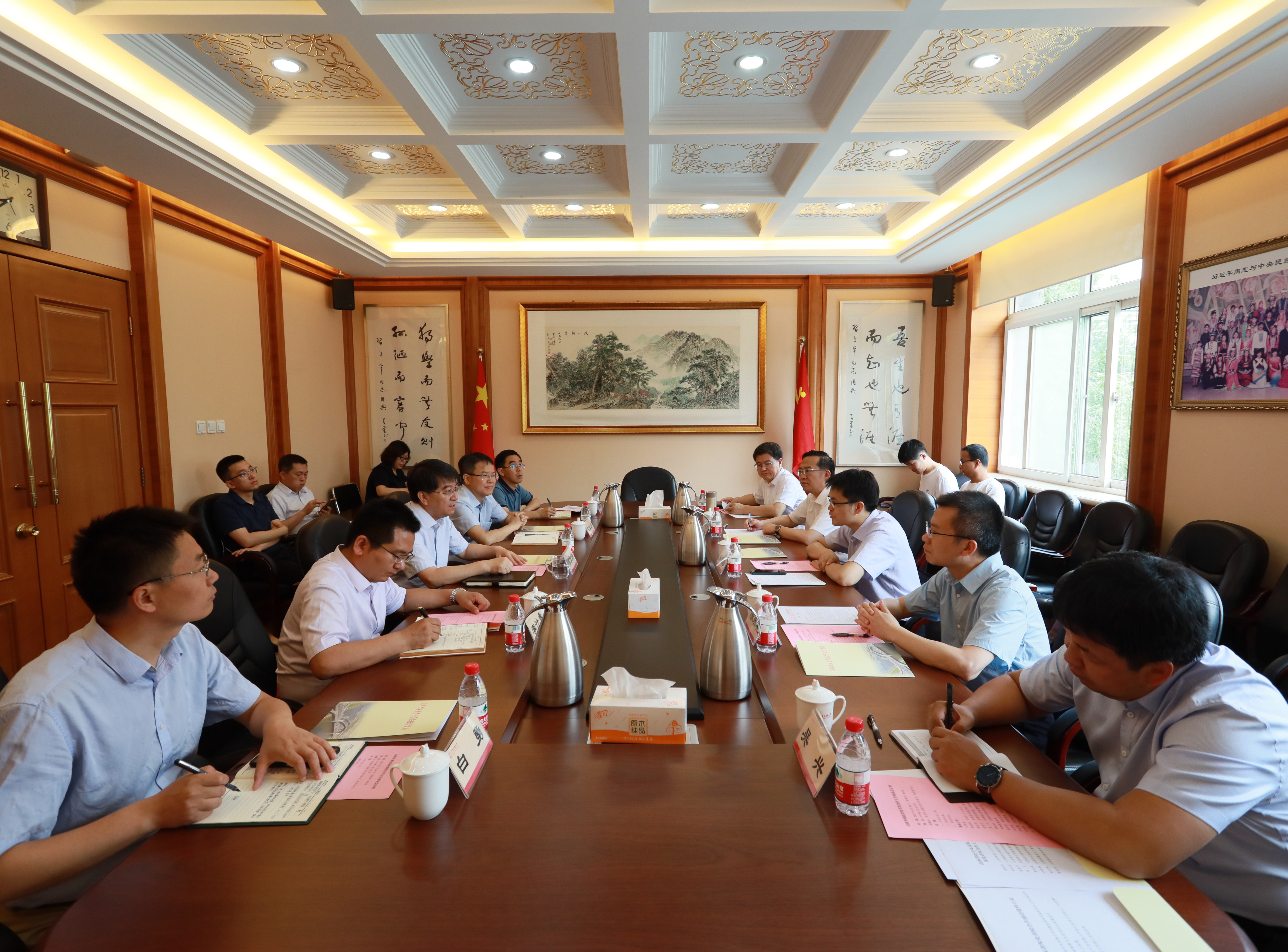 山西省委人才办主任黄国珍一行来校推进省校合作