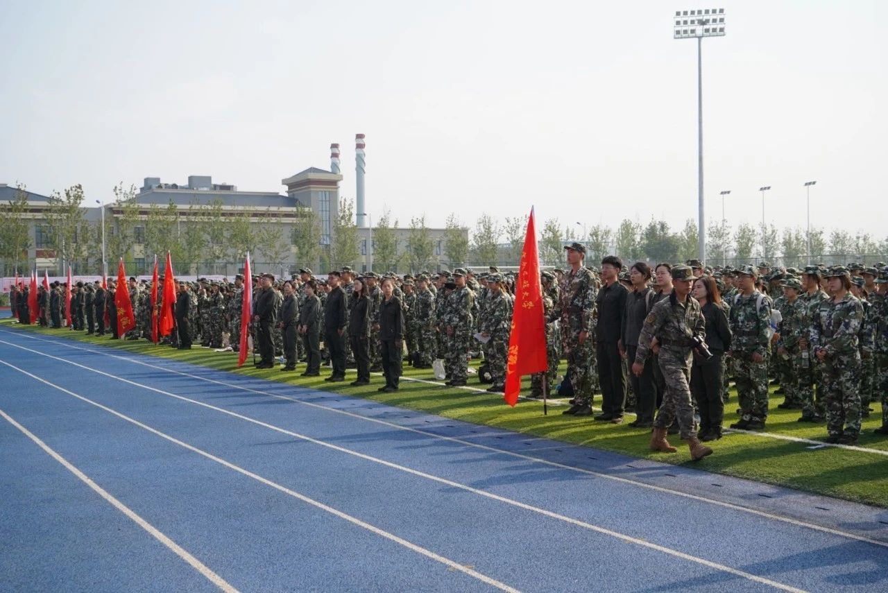 ag视讯举行2023级本科生军训开营仪式