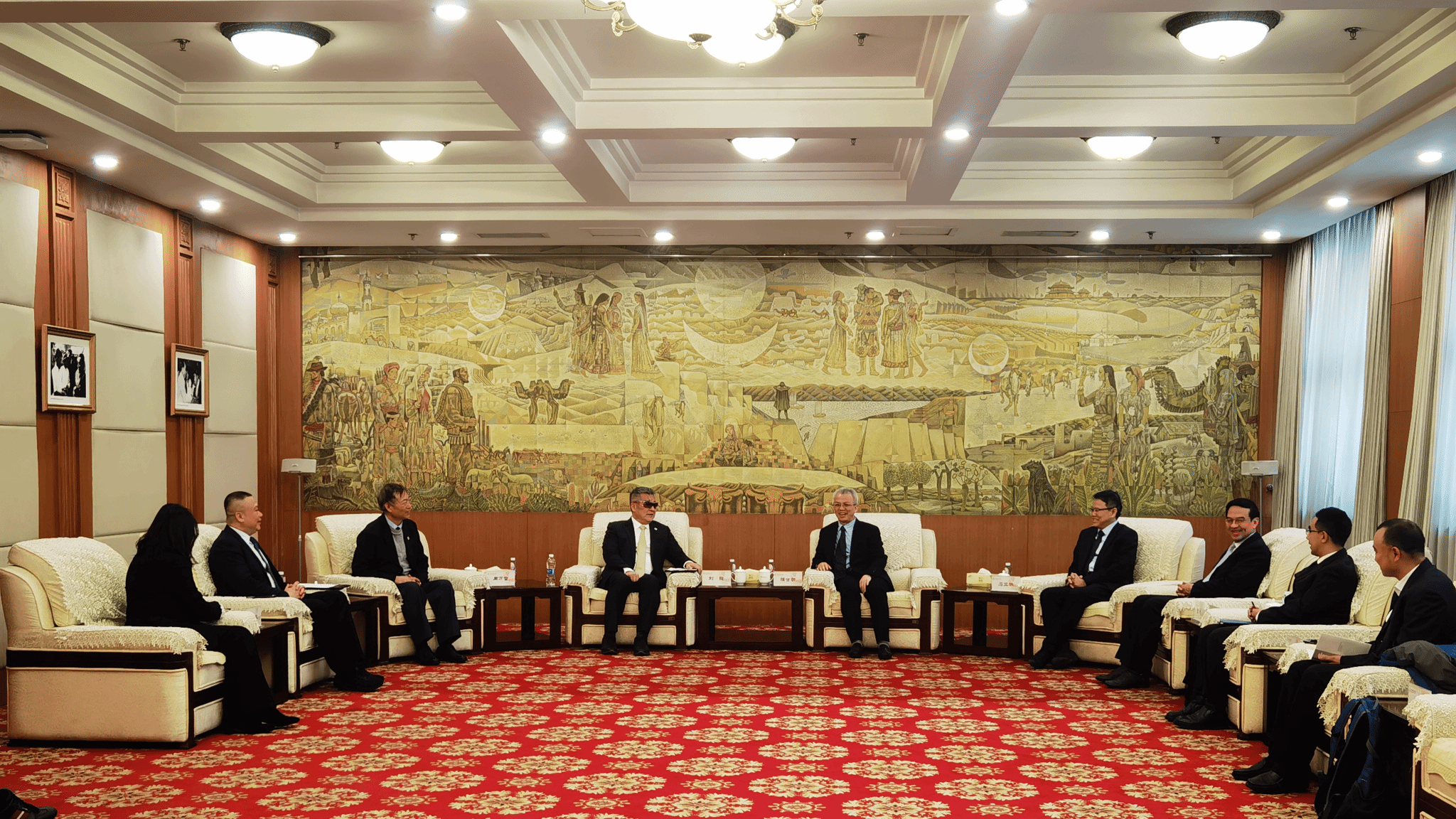 澳门城市大学校长刘骏一行来校访问