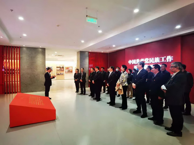 重温历史 感悟初心 再续新篇 ag视讯领导班子集体参观党史学习教育主题展览