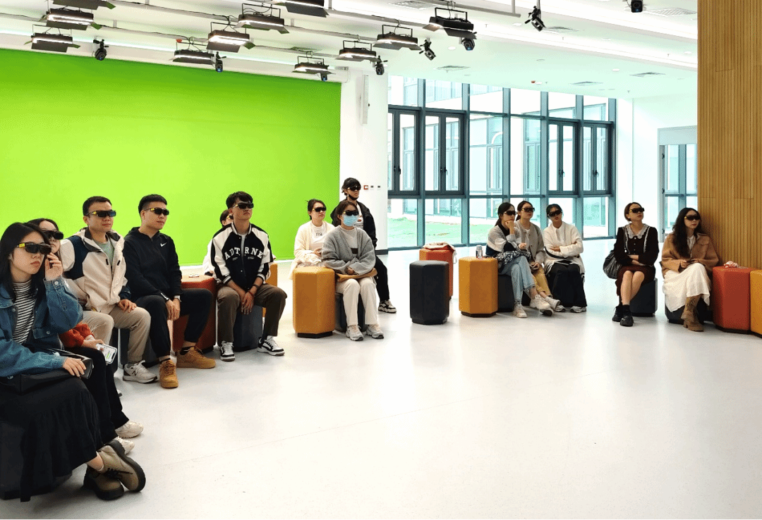 校园探秘!新质生产力赋能校园新变化