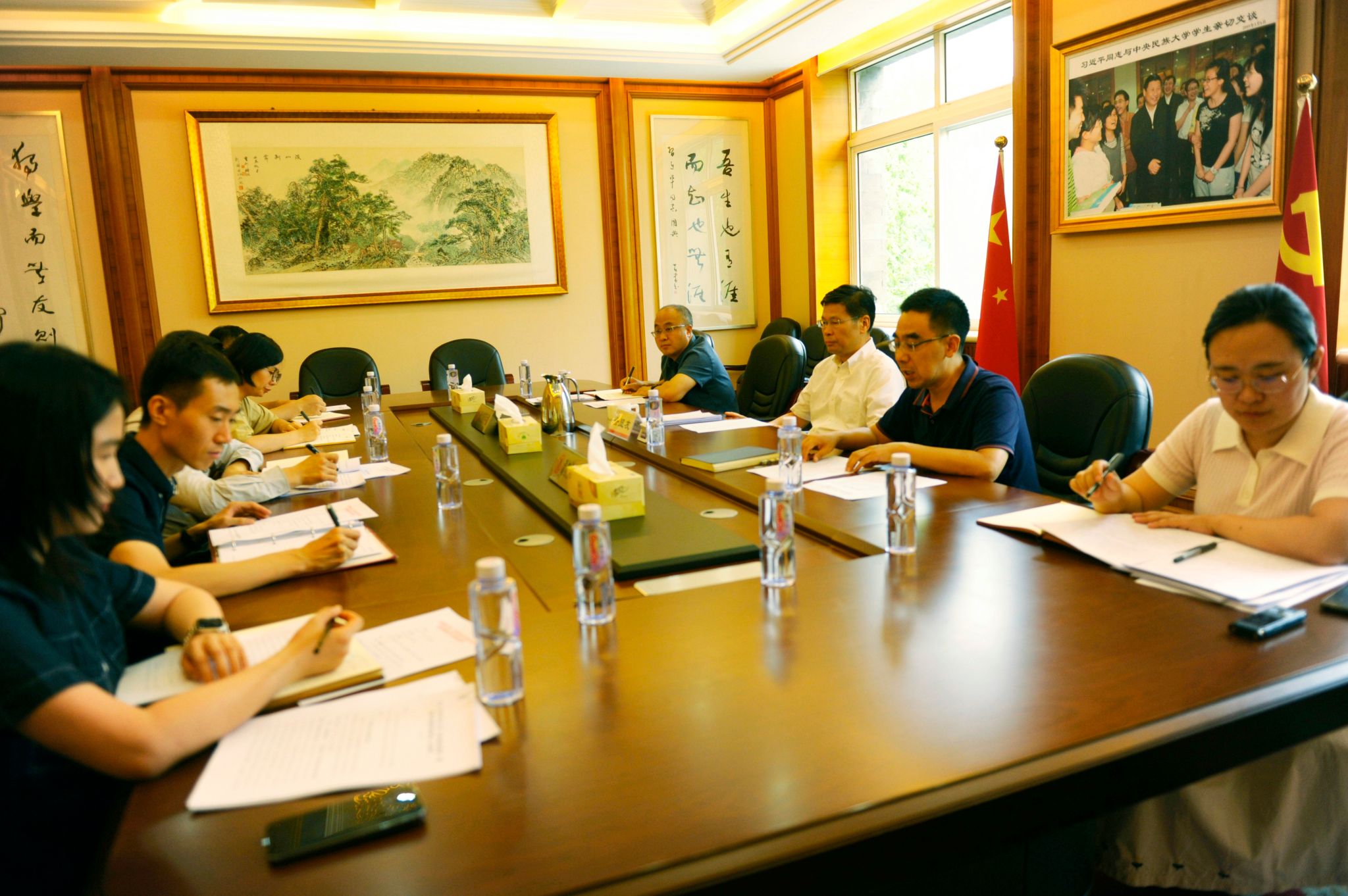 查显友参加党委办公室、校长办公室党支部政治理论学习会