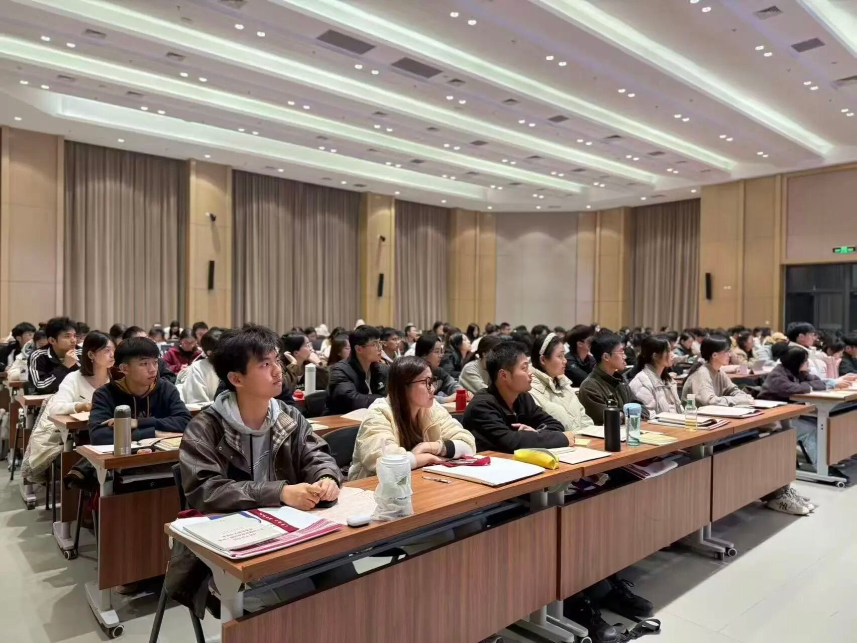 ag真人试玩第二十二期党员发展对象培训班开班