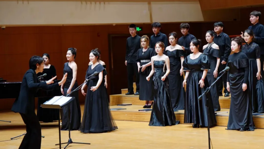 2024年度国家艺术基金小型剧（节）目和作品创作资助项目合唱《鸟的眼睛》结项音乐会在北京音乐厅举行