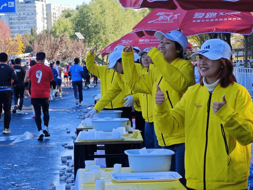 14.62万小时，2.1万束光